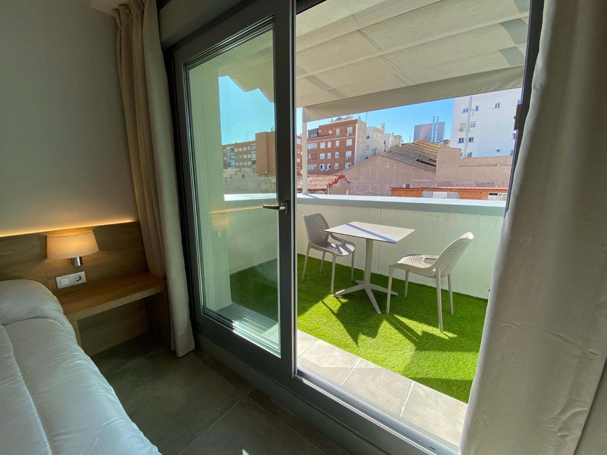 Tetuan Places Madrid Exteriör bild