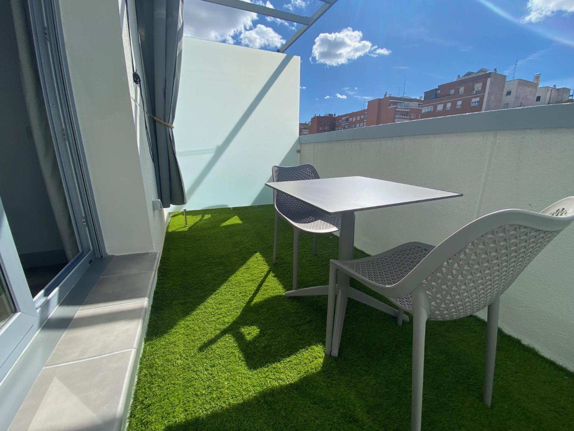 Tetuan Places Madrid Exteriör bild