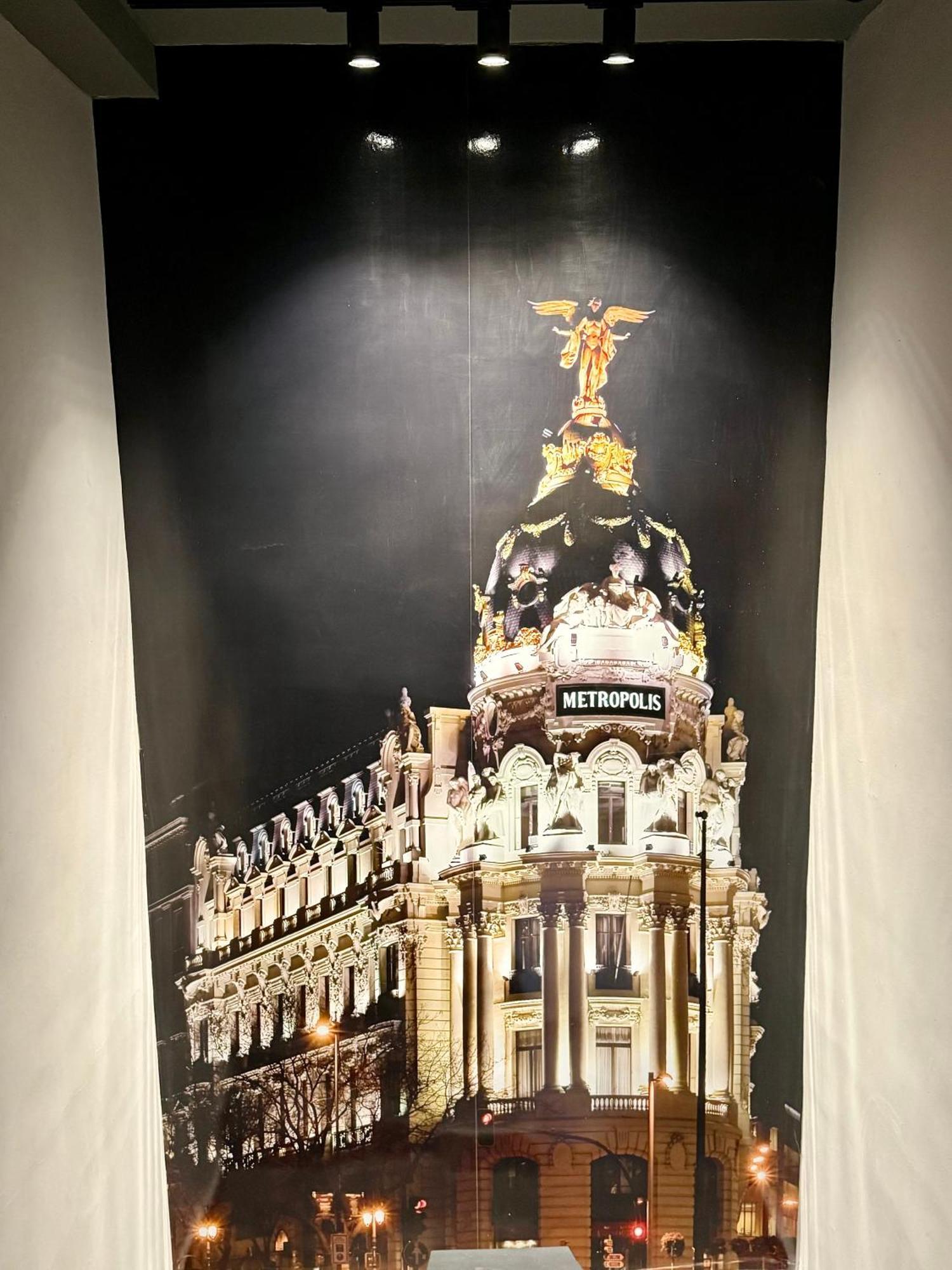 Tetuan Places Madrid Exteriör bild